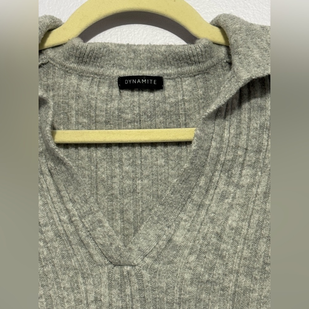 Dynamite Gray V-Neck , collar Ribbed Sweater - Picture 2 of 4